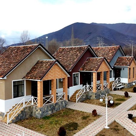 Tulpan Hotel Şǝki Eksteriør bilde