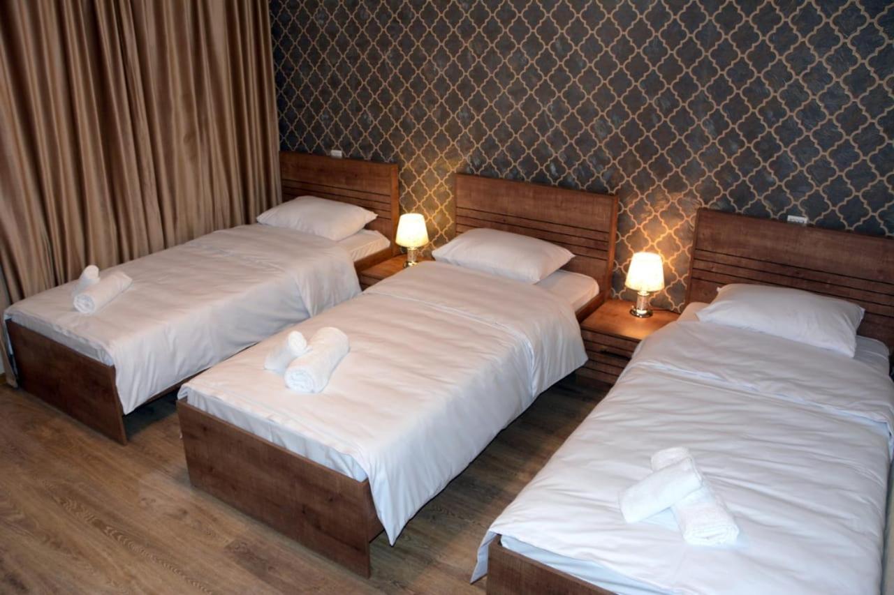 Tulpan Hotel Şǝki Eksteriør bilde
