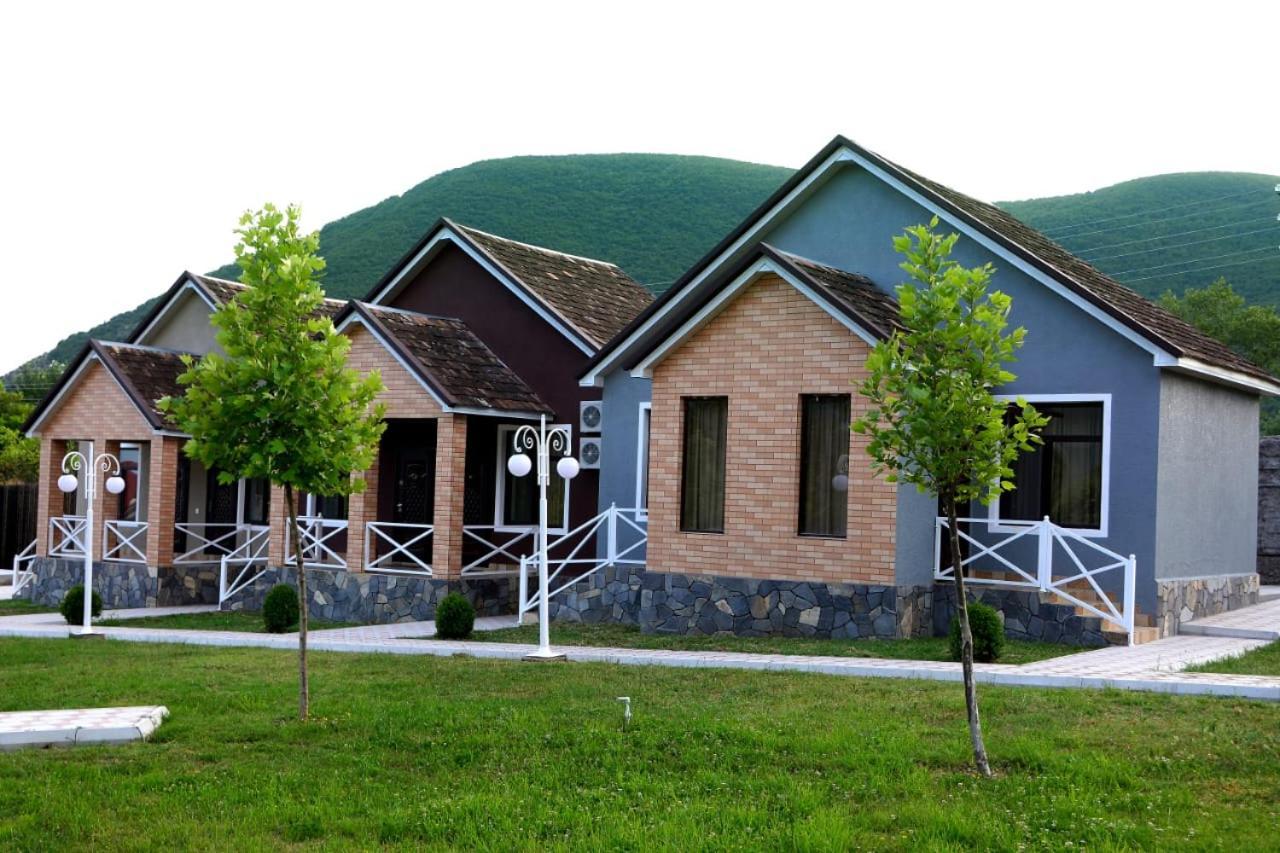 Tulpan Hotel Şǝki Rom bilde