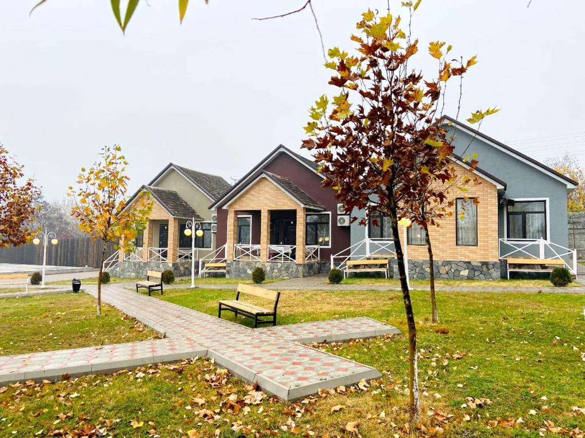 Tulpan Hotel Şǝki Eksteriør bilde