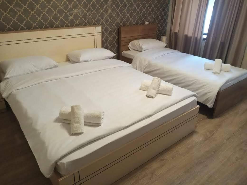 Tulpan Hotel Şǝki Eksteriør bilde